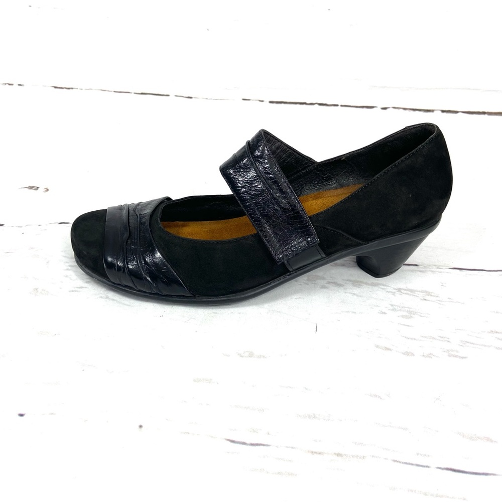 Naot Attitude Shoes Women's 10 Black Mary Jane pumps Leather Low‎ Heel.